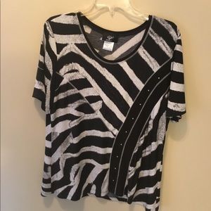 Libra Black and White Silver Studded Top—size XL